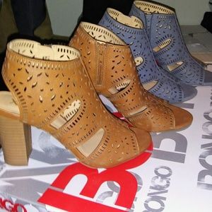 XOXO Brand NEW Heeled Sandles 7 1/2